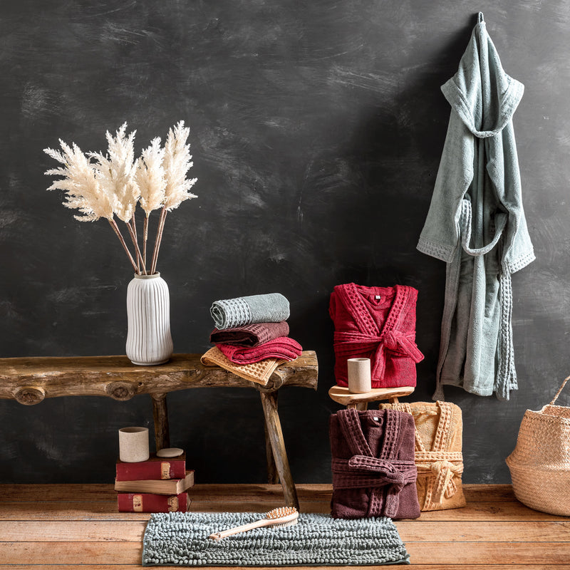 Amo La Casa collezione bagno: scopri asciugamani, accappatoi e tappetini in offerta speciale