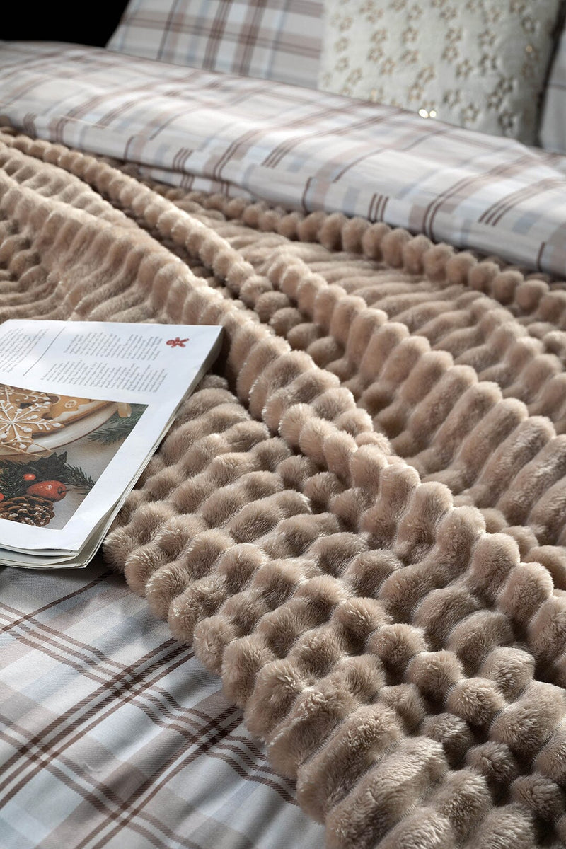 Coperta Vanilla 150x200 Tinta Unita Taupe - Amo La Casa Shop