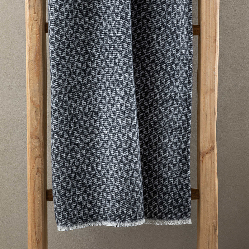 Plaid Verona 127x152 Black  - Made in Italy 🇮🇹